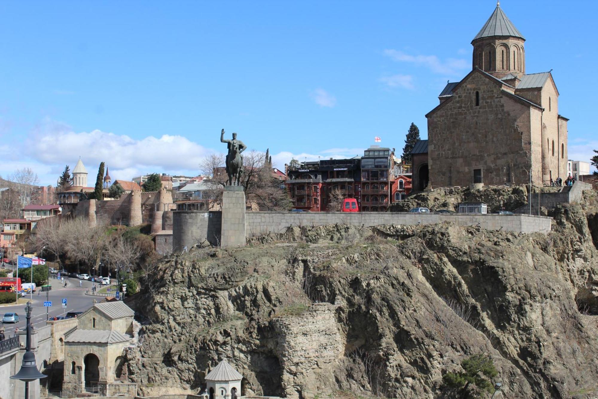 Meidan Inn Tbilisi Exterior photo
