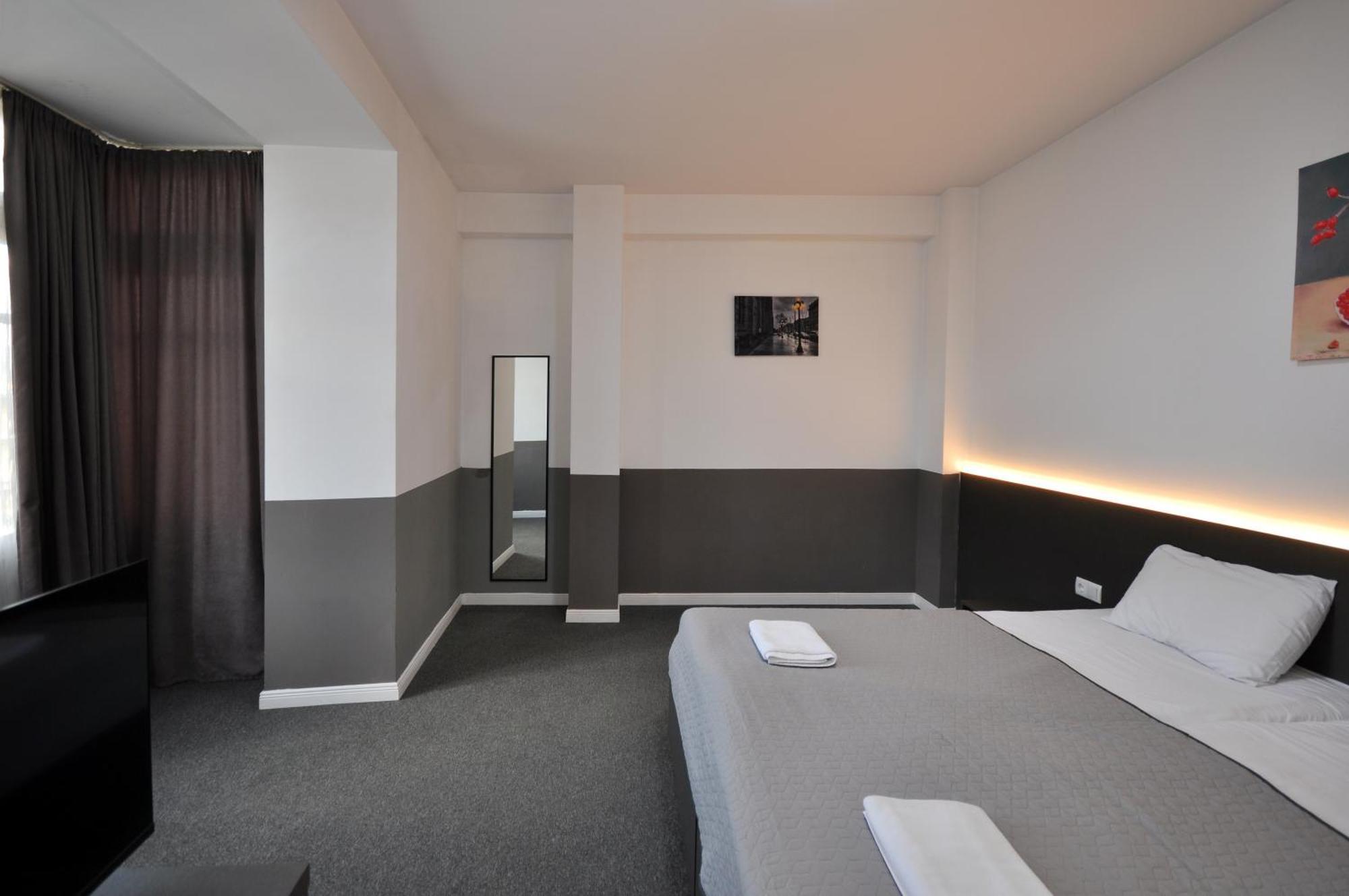 Meidan Inn Tbilisi Exterior photo