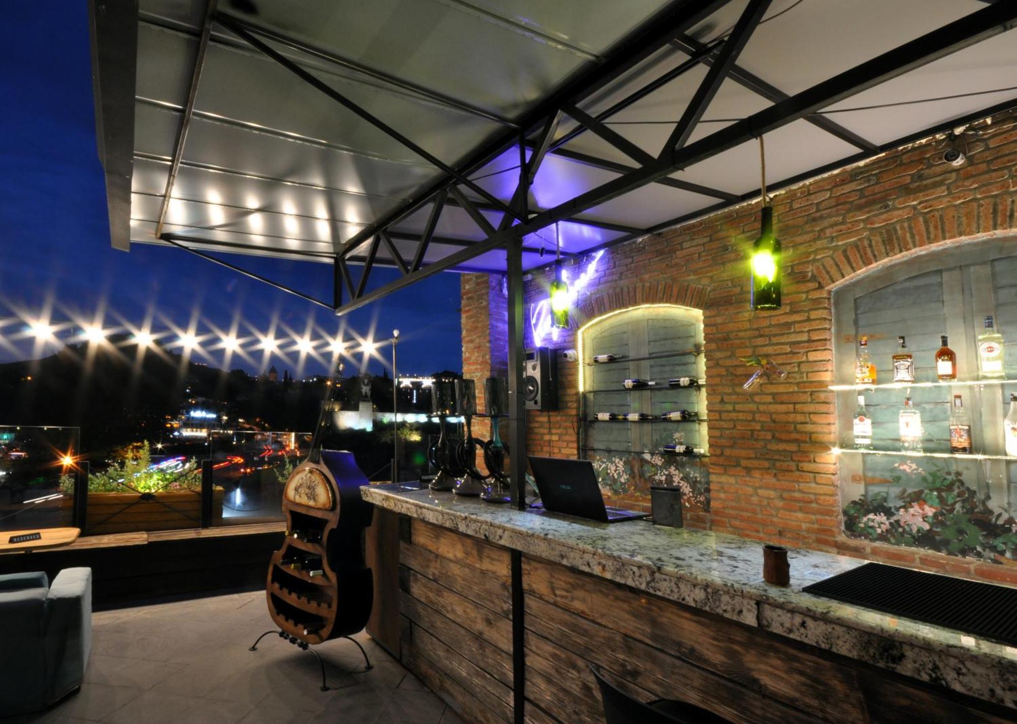 Meidan Inn Tbilisi Exterior photo